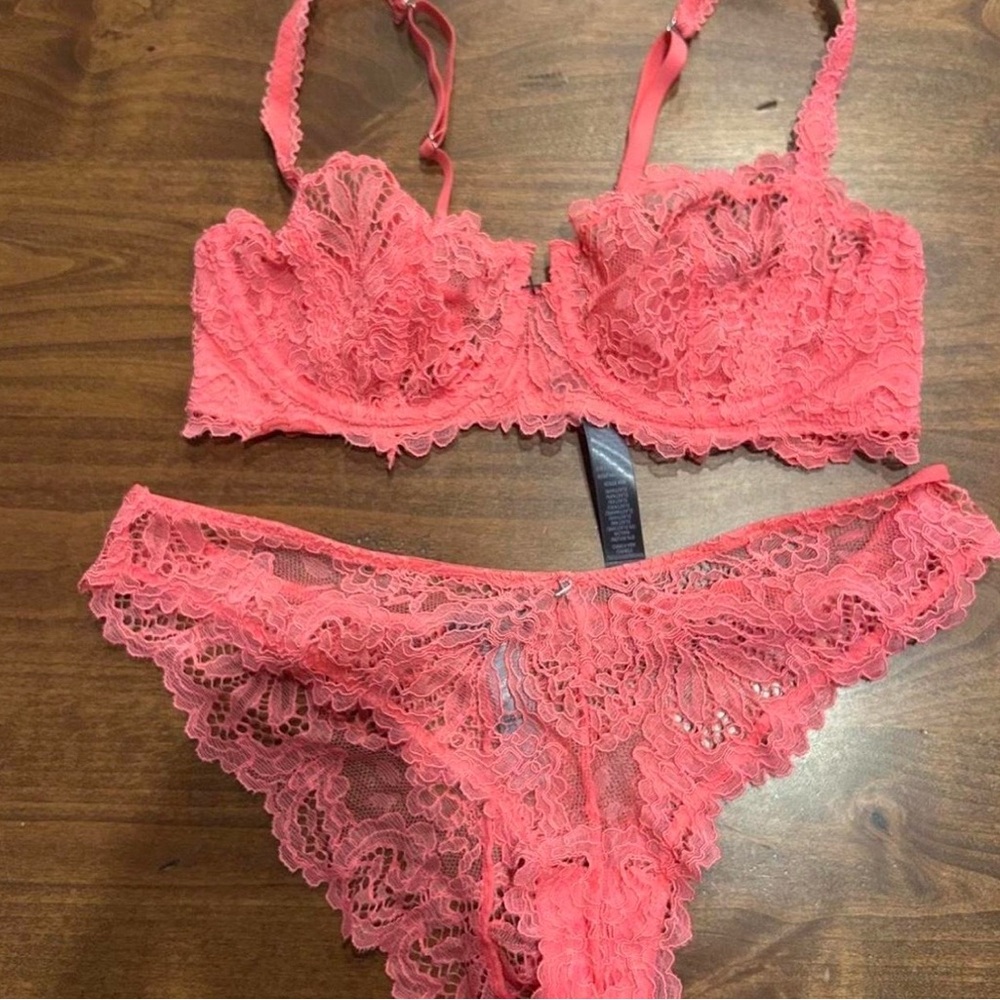 Savage X Fenty Coral Lace Bra and Panty Set